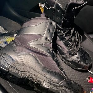 Men’s Black High Work Boots (Size 13)